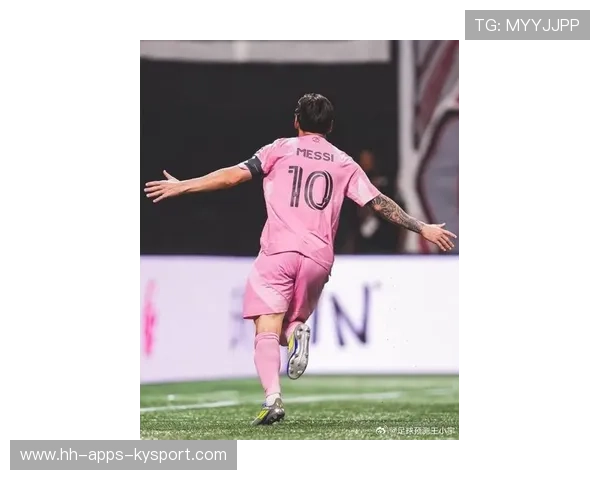 曼联15岁天才破门，小梅西首次亮相老特拉福德