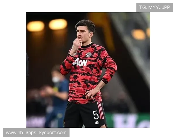 波尔多全力出击！优先签下即战力十足的后防核心，开启新赛季冲锋号角